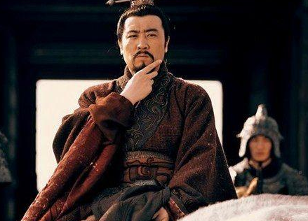 刘璋和刘备怎么说都是同宗的兄弟 两人最后为何会剑拔弩张