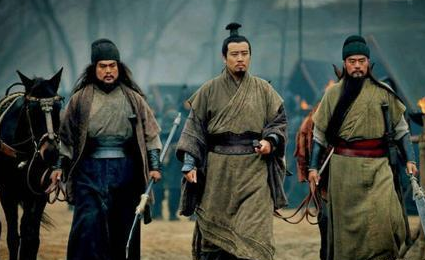 关羽和张飞从来没有拜过师 他们的武功为什么如此厉害