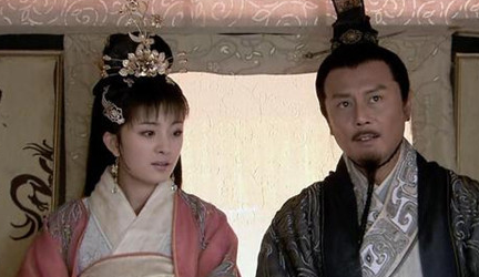 汉元帝对于西汉由盛转衰，为何必然负有最大的责任？