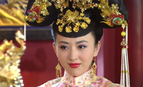 历史上最寒酸的皇后，只有两套衣服换着穿
