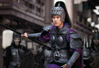 此人封妻子为皇后，自己却不敢称帝