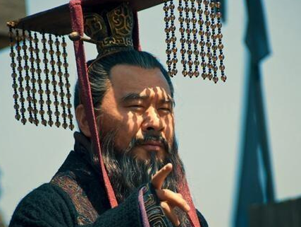 关羽和曹操的私人关系为何如此暧昧 关羽为什么被迫加入曹操