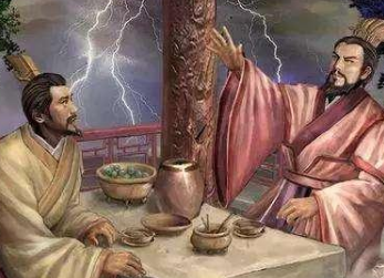 煮酒论英雄时，曹操说屡战屡败的刘备时英雄，是为何？