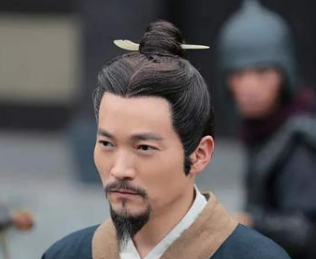 历史上对秦国贡献最大的两位大臣是谁？他们最终结局如何？