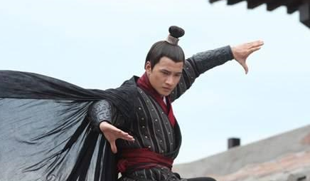 汉景帝请大臣吃饭，为什么不给他筷子？