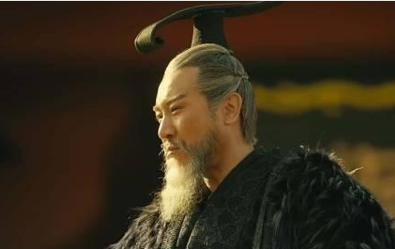 谋士在三国最不可或缺了，但为何却说贾诩是最聪明的？