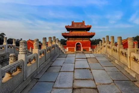 乾隆而儿子那么多 乾隆为什么偏偏选择平庸的嘉庆上位