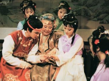 宝玉最后认定了林黛玉，疏远了宝钗的原因是什么？