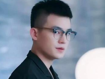 《陌生的恋人》欧韩饰演什么角色？主创阵容如何？