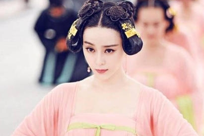 武则天初次侍寝为何就被封为才人了？