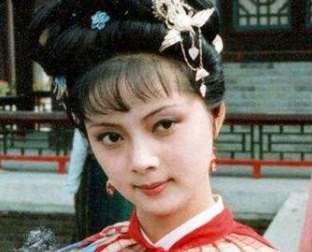 红楼梦中宝钗和李纨是同一类人？她们有何相似点
