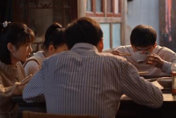 《乔家的儿女》乔祖望强收生活费是怎么一回事？