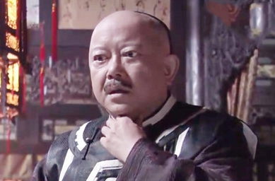 和珅是乾隆身边的红人，却有一人敢和他正面对抗