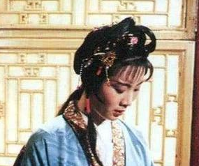 红楼梦中有哪些温暖人心的小细节？