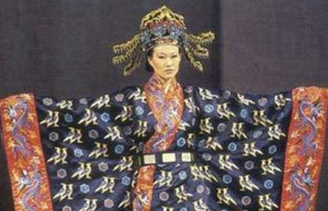 姐姐当上皇妃后，为何六亲不认？
