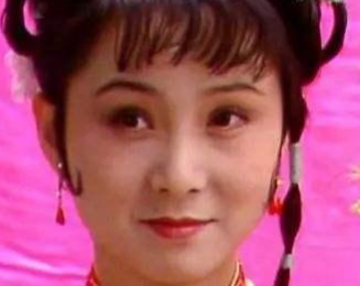 红楼梦中端午节时，晴雯为何要大骂宝玉与袭人?