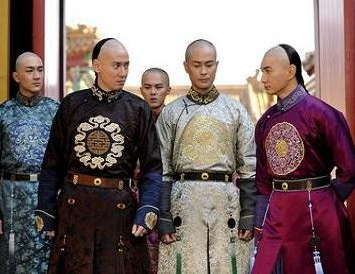 允祹为什么能掌握兵权？他为什么能长寿善终？