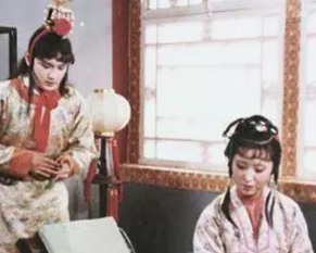 红楼梦中林黛玉为何会推崇贾雨村？原因是什么