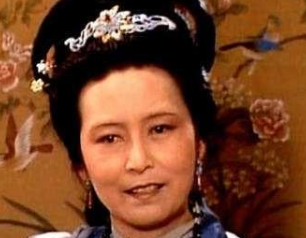 红楼梦中金钏儿被撵是因为她太漂亮？原因是什么