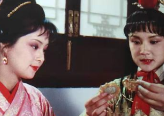红楼梦中薛姨妈是什么身份？她在贾府是何地位？