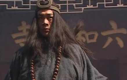 水浒传第三十回讲了什么故事？这回该如何理解呢？