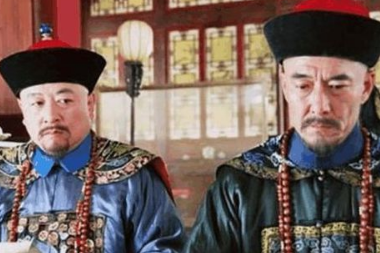 为何说鄂尔泰是改土归流的关键人物？原因是什么