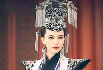 历史上唯一一个不被承认的女皇帝是谁？