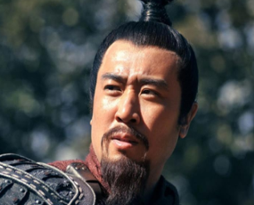 为什么说刘备的称帝是被迫的？他不是一直想当一国之君吗？