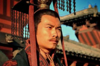 曹丕死后，为何他的皇后及嫔妃却没与他合葬呢？