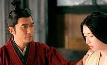 孙策和周瑜的关系如何？孙策为何英年早逝？