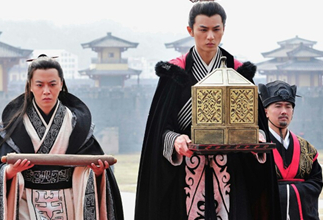 燕国武士秦舞阳，见到秦王为何会发抖？刺秦失败跟他有关系吗