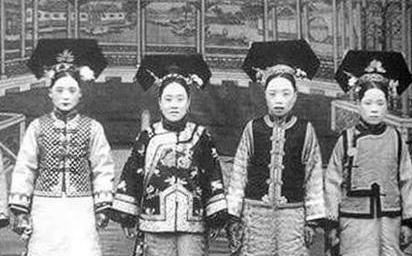 清朝灭亡之后 那些在皇宫的妃子们又是怎么生活的