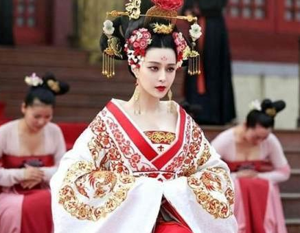 武则天身为历史上唯一的女皇帝 武则天为什么不以皇帝身份下葬