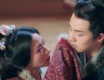 衣带诏时，曹操已经对汉室不敬了，荀彧为何没有与他决裂？