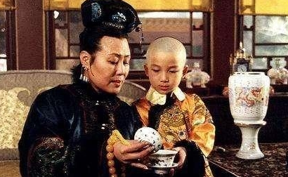 顺治把皇位传给三子玄烨，为何不是次子福全？