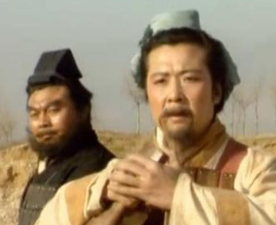 虎牢关前三英战吕布，张飞不首先冲出的结局会如何？