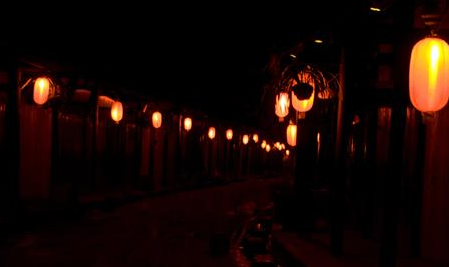 古代没有手电筒和探照灯 古人晚上是怎么赶路的