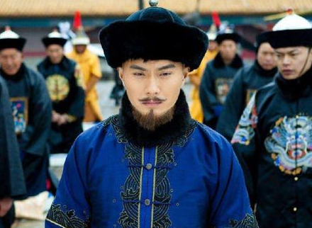 康熙早年抓到鳌拜 康熙晚年为何又赦免鳌拜的罪行