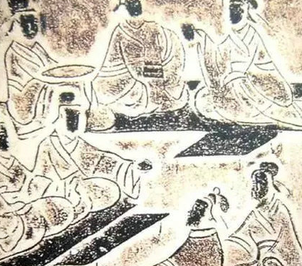唐宋时期椅子才开始流行 古人之前又是坐在什么地方