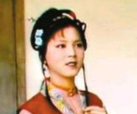 红楼梦中怡红院的丫头为何都不愿意给别人开门？