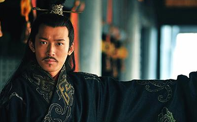 孙权除掉关羽势力大增 孙权为什么还向曹操俯首称臣