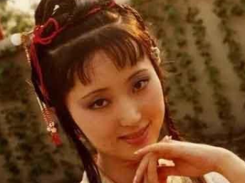 宝钗是皇商出身，贾府为何会选择她作为宝玉的妻子？