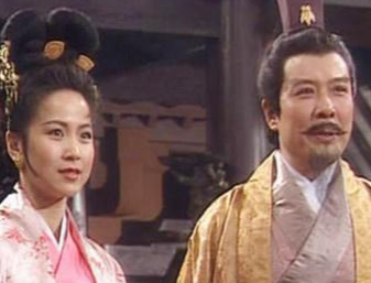 刘备真是一个说一套做一套的伪君子？也不是一个老好人