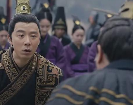 汉献帝自愿让出皇位 汉献帝为什么不继续做皇帝