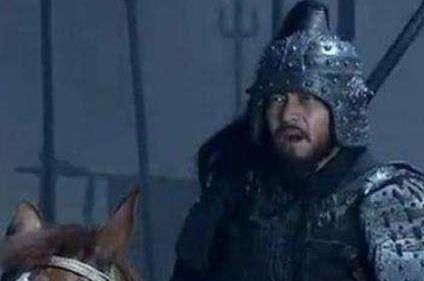 文丑能与赵云大战一百来回合，为什么却轻松被关羽斩下？