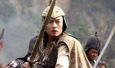 根据新旧唐书记载，秦琼又是如何成为隋末唐初名将？