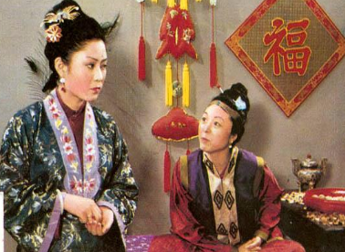 红楼梦中，赵姨娘为何一出场就被人不喜？