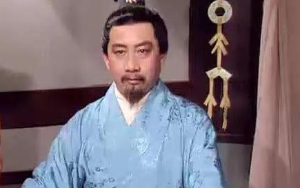 董卓的评价非常低，他都做过哪些残忍的事呢？