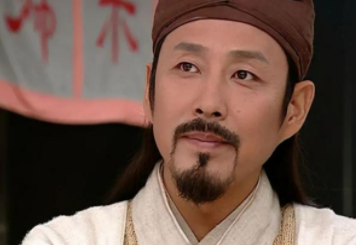 汉武帝大造宫殿，东方朔是如何劝说并阻止的呢？​