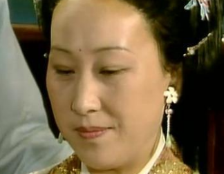 红楼梦中薛姨妈是一个怎样的人？有多看中儿子薛蟠？